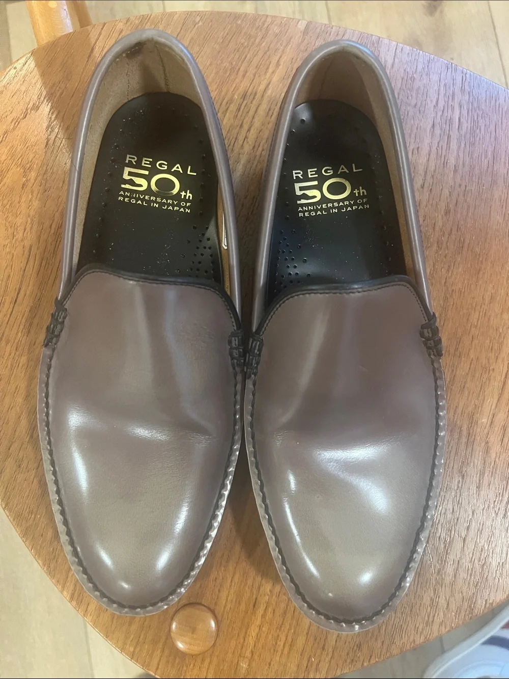 Men's Taupe Leather Slip-On Loafers Regal 50 Anniversary in Japan sz 24 1/2